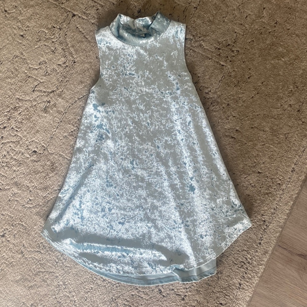 Mockneck Velvet Top
